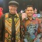 Aulia Agusdi foto bersama dengan Bapak Dr. Andri Hadi Duta Besar Republik Indonesia untuk Kerajaan Belgia danUni Eropa