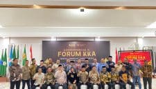 Bupati Aceh Jaya menghadiri Forum KKA Se-Aceh di banda Aceh.